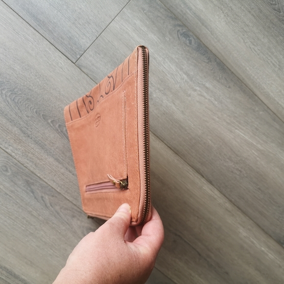 FOSSIL Penelope Collection Salmon Bird Leather Large Clutch Purse Pouch Wallet - Picture 7 of 16